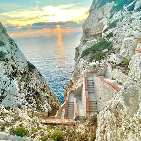 Sardinia Seabreeze Iun R2178 * Castelsardo